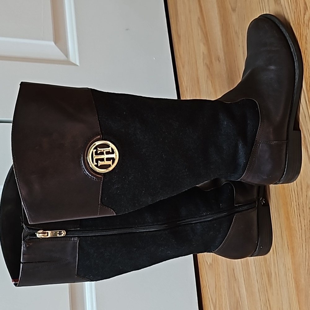 Tommy Hilfiger boots-- size 7